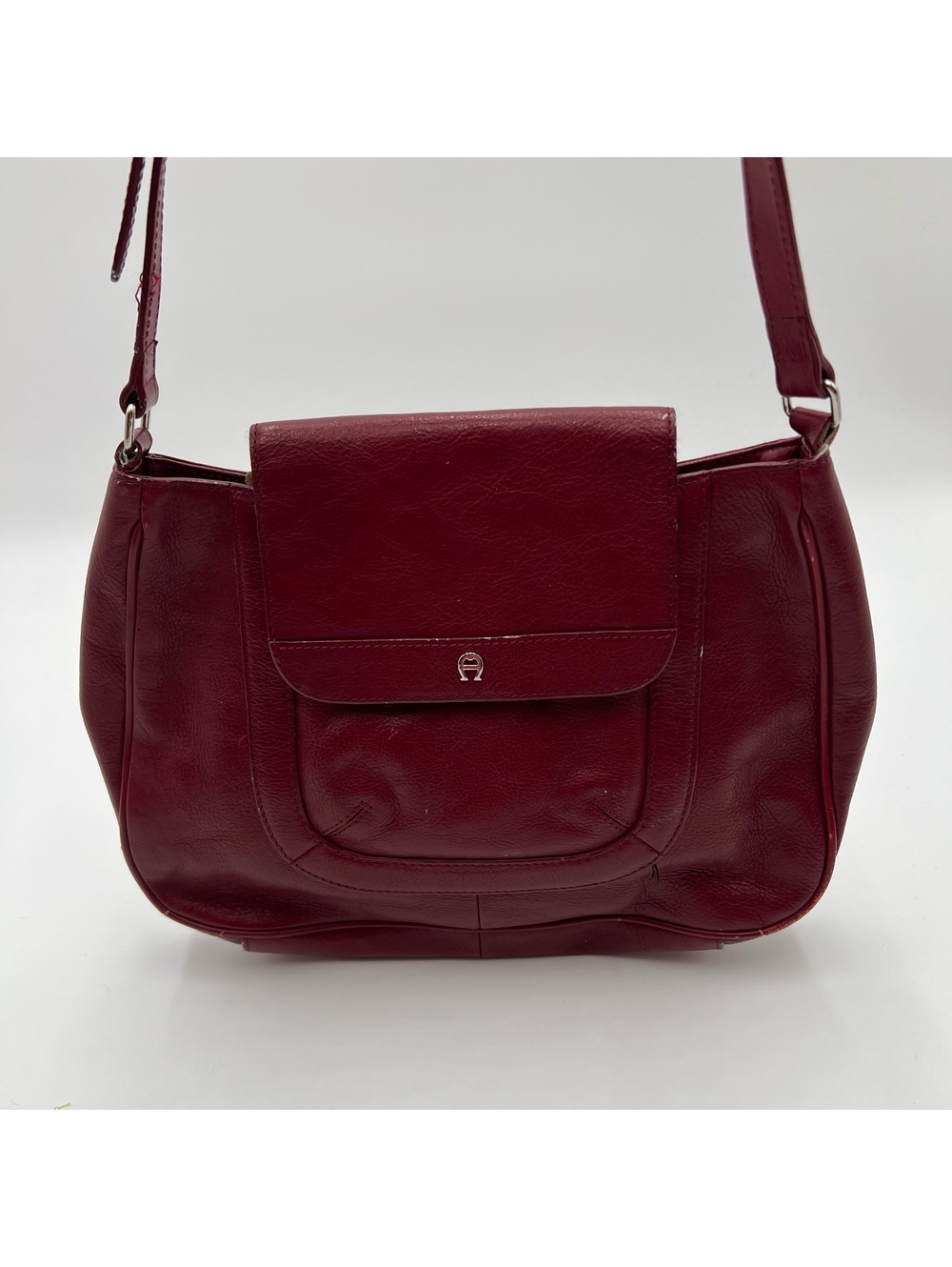 Etienne Aigner burgundy, leather Crossbody (SKU-0473)